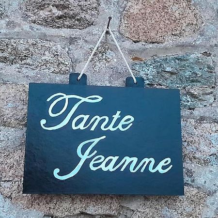 Gite Tante Jeanne Reville Екстер'єр фото