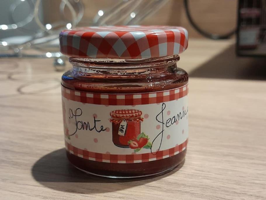 Gite Tante Jeanne Reville Екстер'єр фото